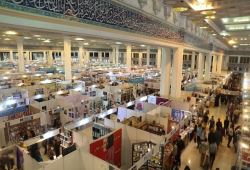 حضور نشر علمی دانشگاه آزاد اسلامی در نمایشگاه کتاب